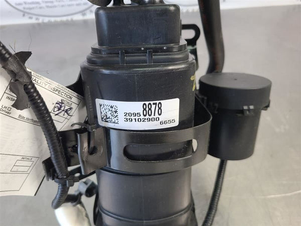 6751322