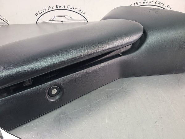 2000-04 C5 Corvette Front Center Console Assembly w/ Lid, Black - OEM8