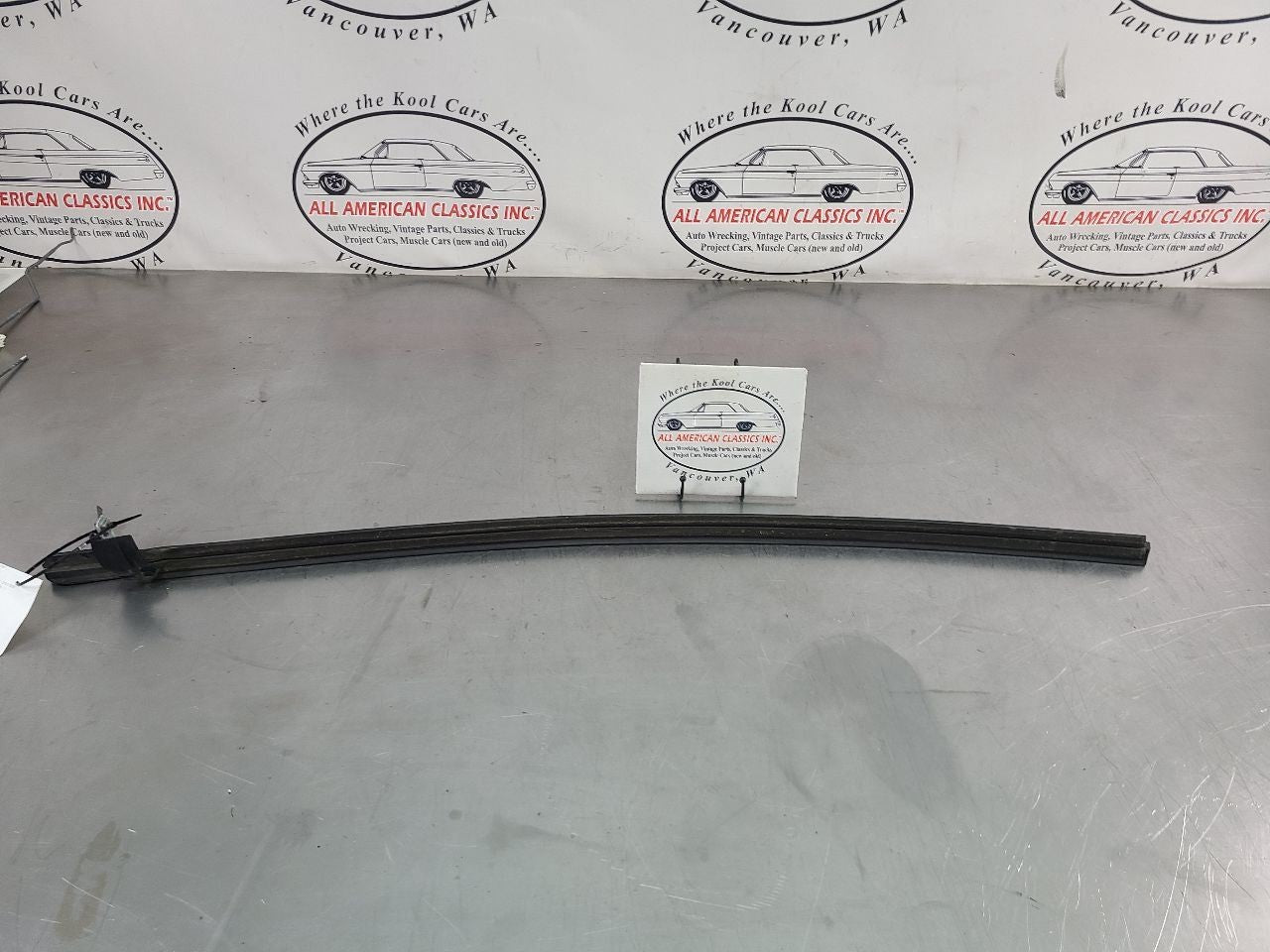 200306 Chevy SSR Drivers Side LH Door Felt Moulding, Black  OEM0