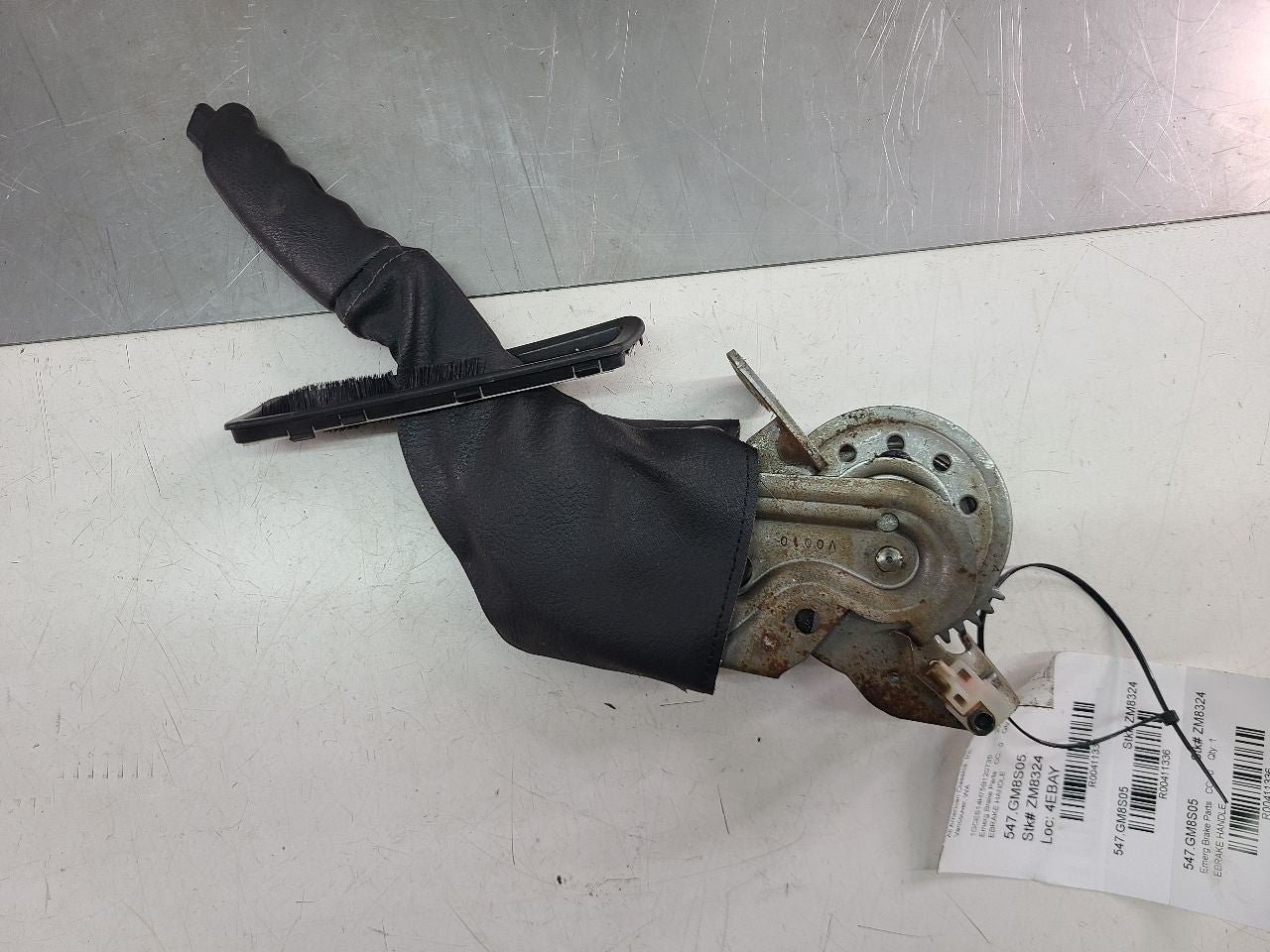 200306 Chevy SSR Ebrake Emergency Brake Handle Assembly  OEM0