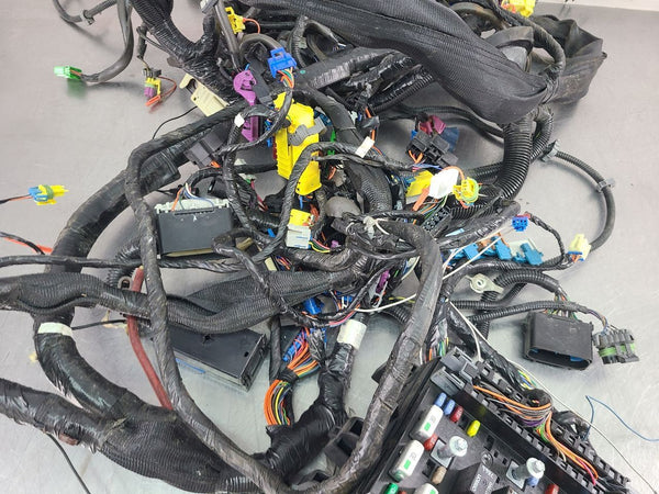 2003 Chevy SSR 5.3L, 4L60E Dash / Interior Cabin Wiring Harness Assembly  OEM2