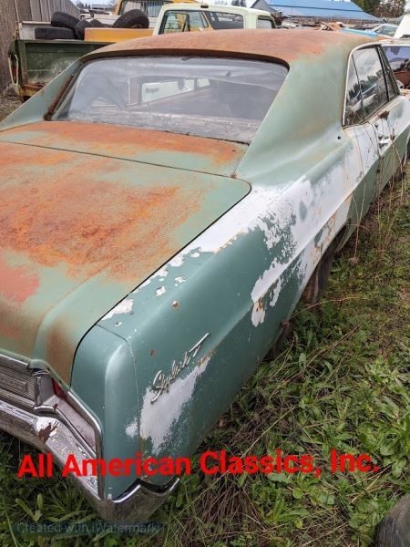 1966-67 Malibu 2 Door Hardtop A-Body Front Windshield Moulding - OEM GM19