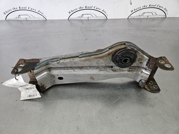 2003 Hummer H2 Front Differential Carrier Crossmember Xmember - OEM6