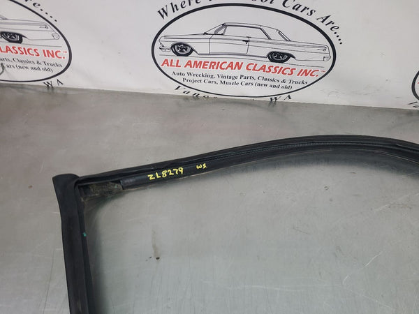 200306 Chevy SSR Front Windshield Weather Stripping  OEM3