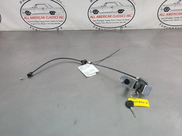 2005-13 C6 Corvette Rear Hatch Lock Release Cylinder Cable w/Key0