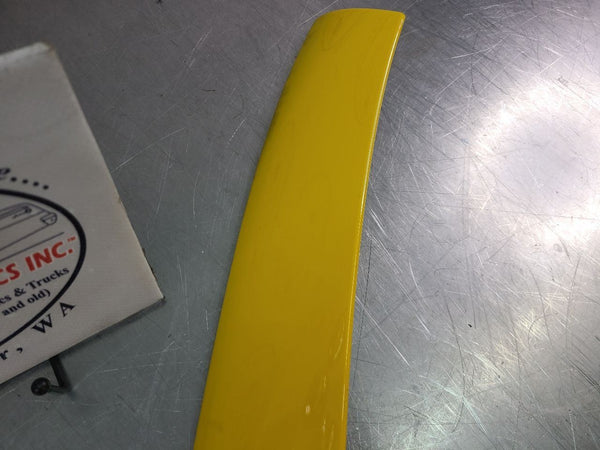 200306 Chevy SSR Drivers Side LH Exterior APillar Moulding Trim, Yellow4