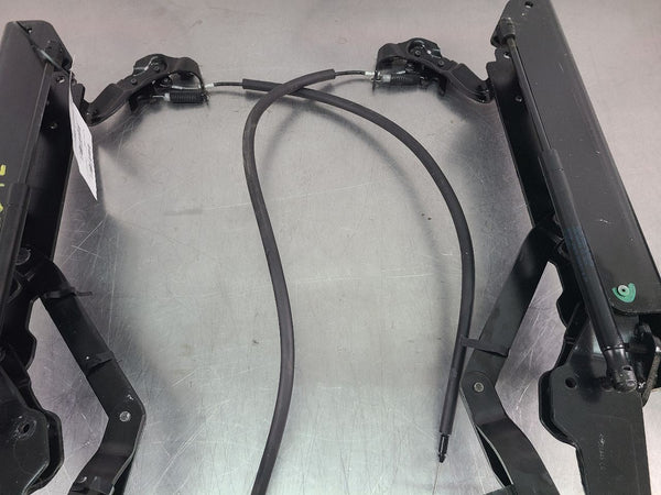 2003-06 Chevy SSR Rear Truck Bed Topper / Tonneau Main Lift Hinge Pair, LH/RH10