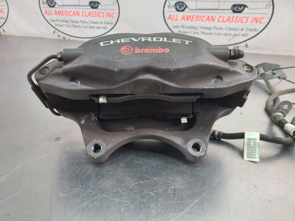 2010-15 Camaro Brake Caliper / Bracket Front Pair, Left / Right, 25k Miles - OEM2
