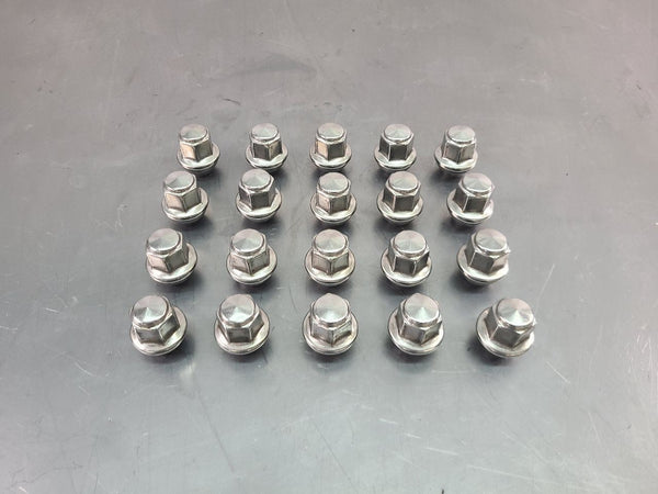 2019 Mustang GT350R Carbon Wheel Conical Complete Lug Nut Set of 20, 8k Miles0
