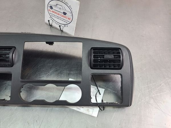 2005-07 Ford F250SD Front Dash Instrument Cluster / Radio Bezel Trim Surround6