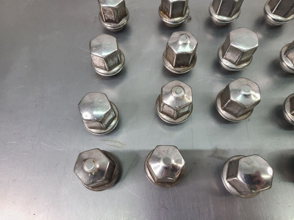 2014-17 Chevy Caprice SS Sedan, OEM Wheel Lug Nuts, Complete Set of 2018