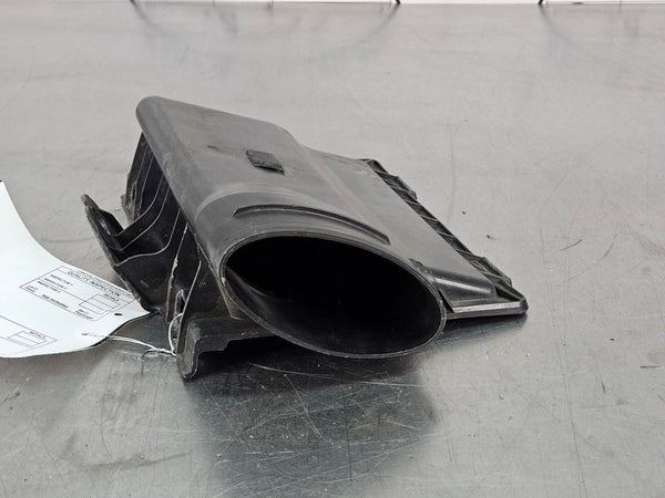 2004-09 Cadillac XLR Factory Air Cleaner Intake Box Lower Base, #25333875, LH2