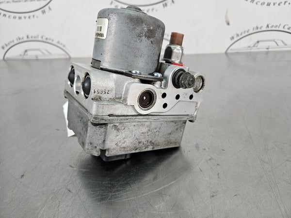 2005-08 C6 Corvette ABS Pump Module Assembly, GM P/N # 15141446 / 15141447 - OEM3