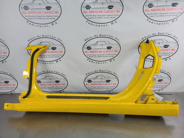 2005 C6 Corvette Left Side Rocker / Aperture Panel Moulding, Millennium Yellow0