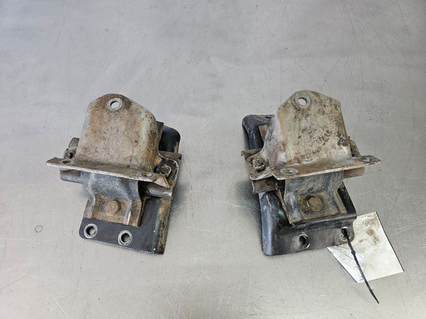 1984-93 Ford F250 Pickup Truck 7.3L Diesel Engine Mount Pair w/ Hardware - OEM1