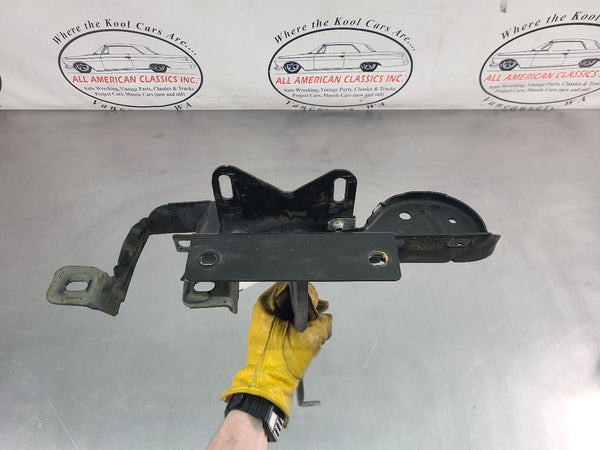1991-96 Chevy Caprice, Impala SS, Center Radiator Support w/ Latch Bracket - OEM7