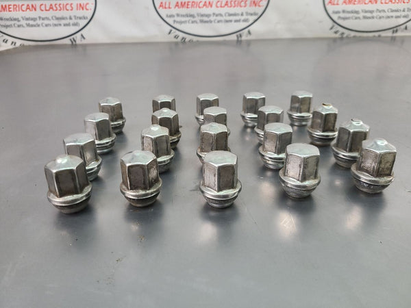 2014-17 Chevy Caprice SS Sedan, OEM Wheel Lug Nuts, Complete Set of 208