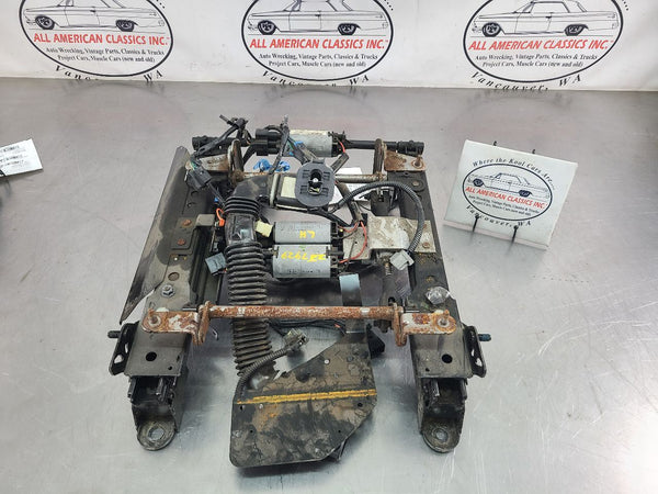 2004-09 Cadillac XLR Left Driver Side Power Seat Track Assembly w/ Motors0