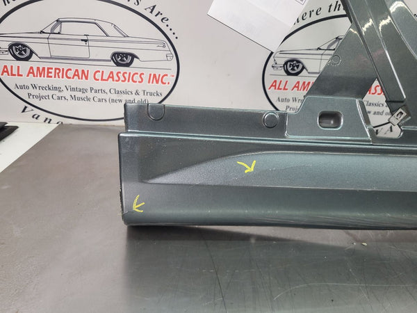 2004-09 XLR Right Passenger Side Rocker / Aperture Panel Moulding, Gray14