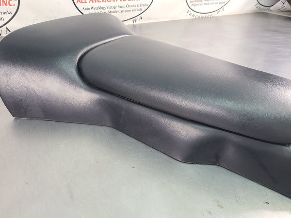 1997-04 C5 Corvette Center Floor Console Assembly w/ Lid, Black7