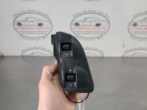 2000-02 Plymouth Prowler Right Passenger Side Door Window Control Switch - OEM0