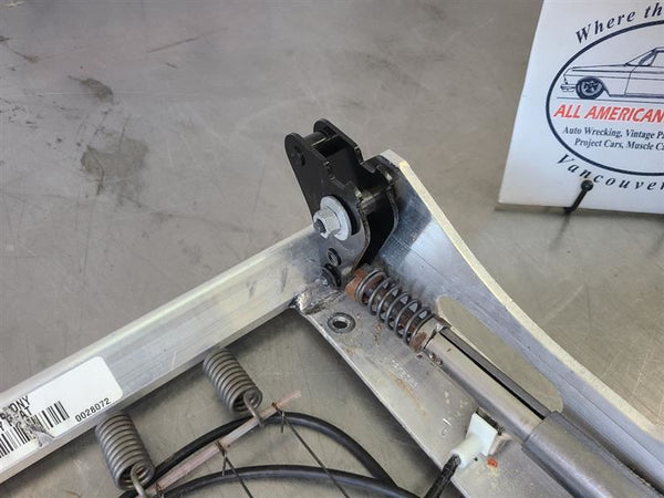 2005-06 C6 Corvette Drivers Side Seat Base Assembly w/ Adjusting Handle - OEM3