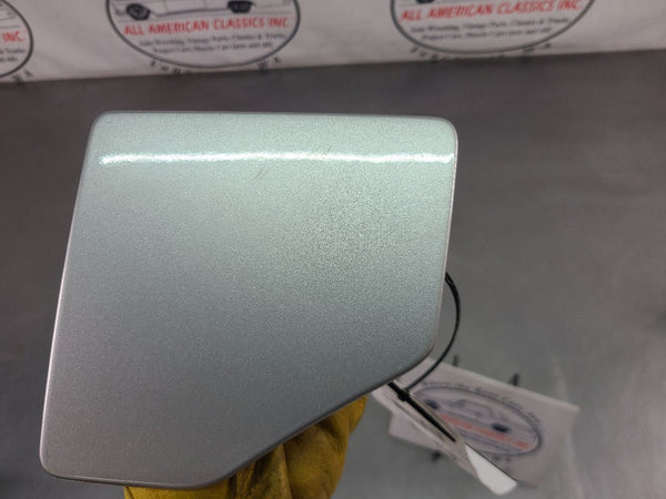 2004-09 Cadillac XLR Exterior Fuel Filler Door Assembly, Silver, 67U - OEM1