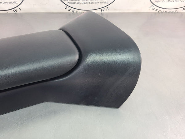 1997-04 C5 Corvette Center Floor Console Assembly w/ Lid, Black9