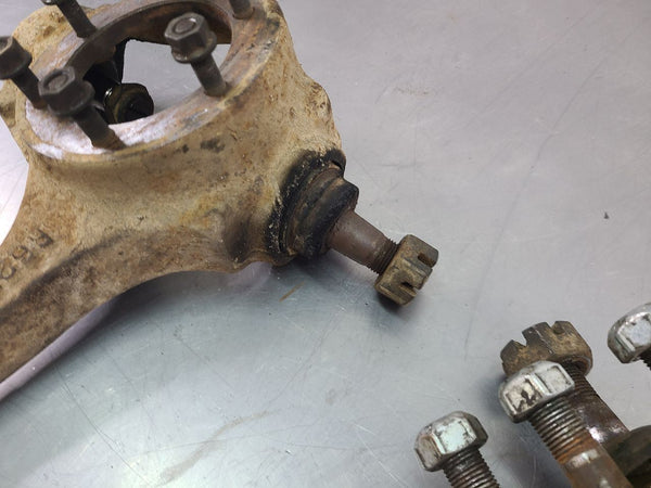 1973-91 Chevy Dana 44 GM 10 Bolt Flat Top Knuckle Steering Arm Pair, LH/RH - OEM7