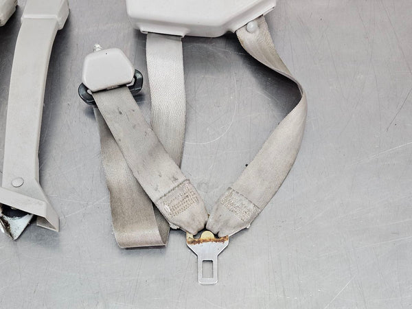 1992-99 Chevy Suburban Front Bucket Seat, Seat Belt Retractor and Buckle Set2