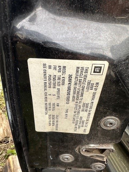1995-98 Chevy Suburban Front Bucket Seat, Seat Belt Retractor Pair, Gray8