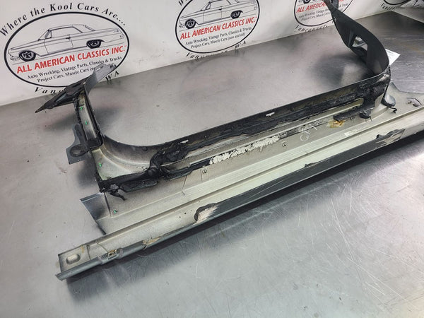 2004-09 XLR Right Passenger Side Rocker / Aperture Panel Moulding, Gray23
