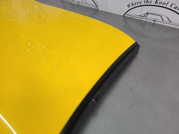 1997-04 C5 Corvette Targa Top Removable Roof Panel, Millennium Yellow 79U - OEM7