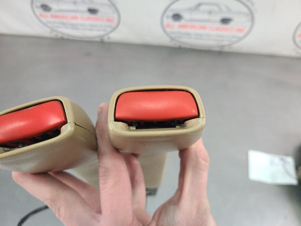 1997-04 C5 Corvette Coupe, Seat Belt Buckle Pair, LH/RH, Tan - OEM9