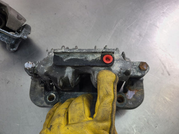1997-04 C5 Corvette Base Brake Caliper Complete Set w/ Brackets - OEM5