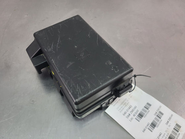 2004-05 Cadillac XLR Engine Bay Fuse Box Assembly - OEM3