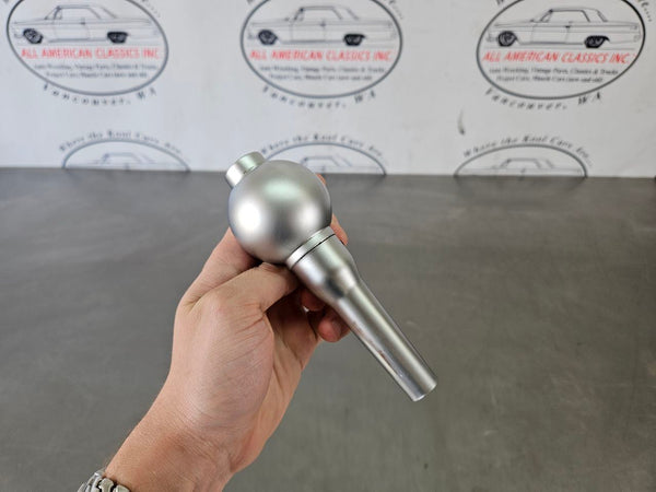 2003-06 Chevy SSR Automatic Transmission Shifter Knob, Silver Satin, Nice! - OEM0