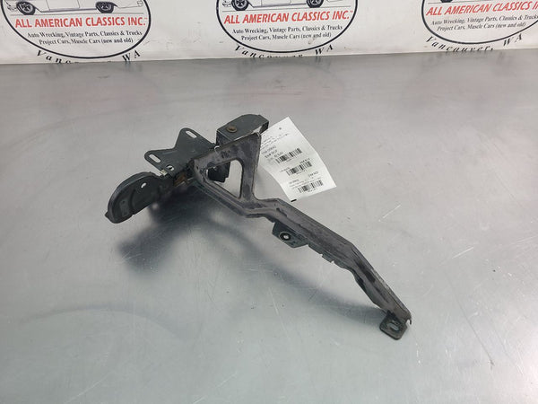 1991-96 Chevy Caprice, Impala SS, Center Radiator Support w/ Latch Bracket - OEM0