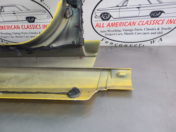 2005 C6 Corvette Left Side Rocker / Aperture Panel Moulding, Millennium Yellow22