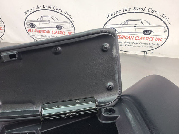 1997-04 C5 Corvette Center Floor Console Assembly w/ Lid, Black13