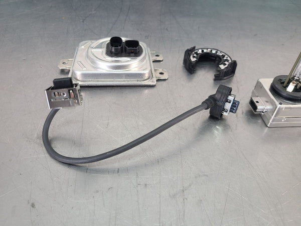 2015-21 Dodge Charger / Challenger Xenon Headlight Ballast / Bulb - OEM4
