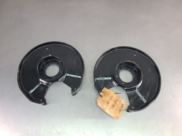 Dana 44 / 10 Bolt Rear End Disc Brake Backing Plate Pair, Left and Right - OEM1