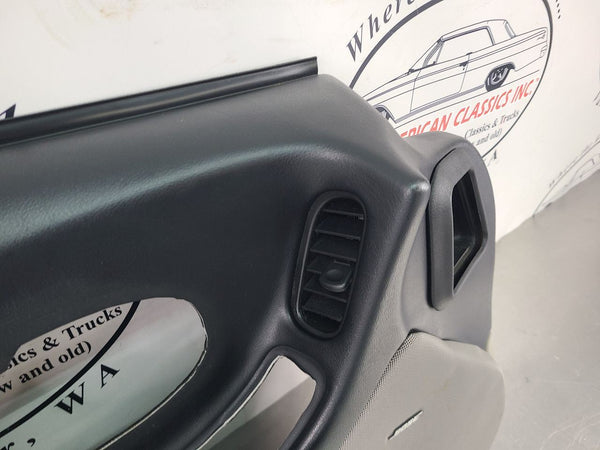 1997-04 C5 Corvette Door Trim Panel Assemby, Left Driver Side, Black / Gray 7