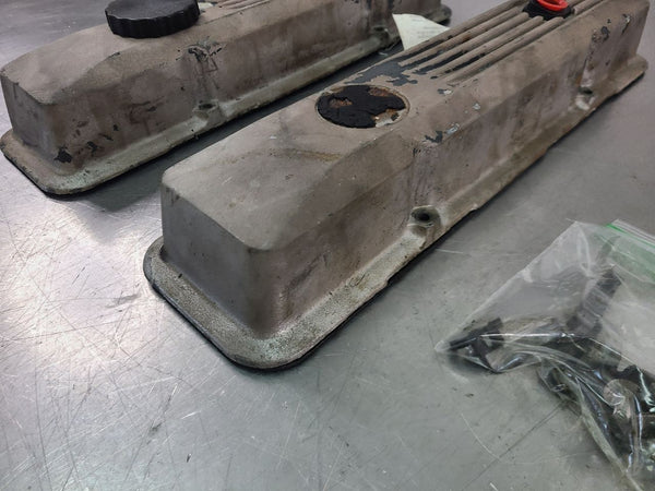 1984-85 C4 Corvette Factory Magnesium Valve Cover Pair w/ Hardware, Left / Right3