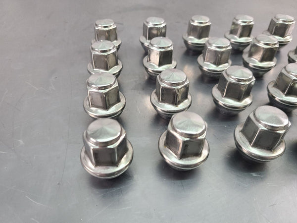2019 Mustang GT350R Carbon Wheel Conical Complete Lug Nut Set of 20, 8k Miles5
