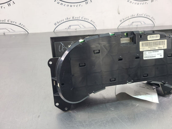 2003 Hummer H2 Instrument Cluster Speedometer Gauge Assembly, 150k Miles - OEM8