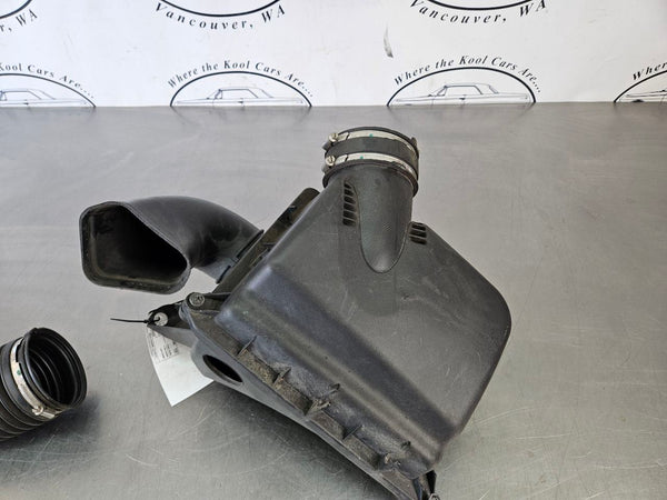 2005-06 GTO Factory Air Cleaner Box Assembly w/ Tubes - OEM3