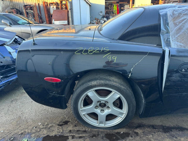 1999 C5 Corvette Factory Owners Manual w/ Leather Case - OEM15