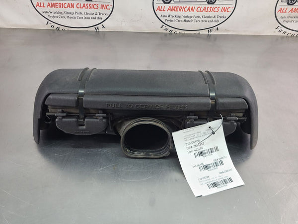 1997-2000 C5 Corvette Factory Air Cleaner Box Assembly w/ Straps1