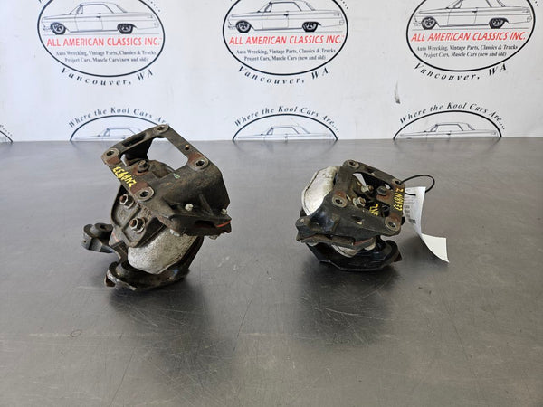 2003-06 Chevy SSR Factory Engine Mount Bracket 4-Piece Set, LH / RH - OEM0